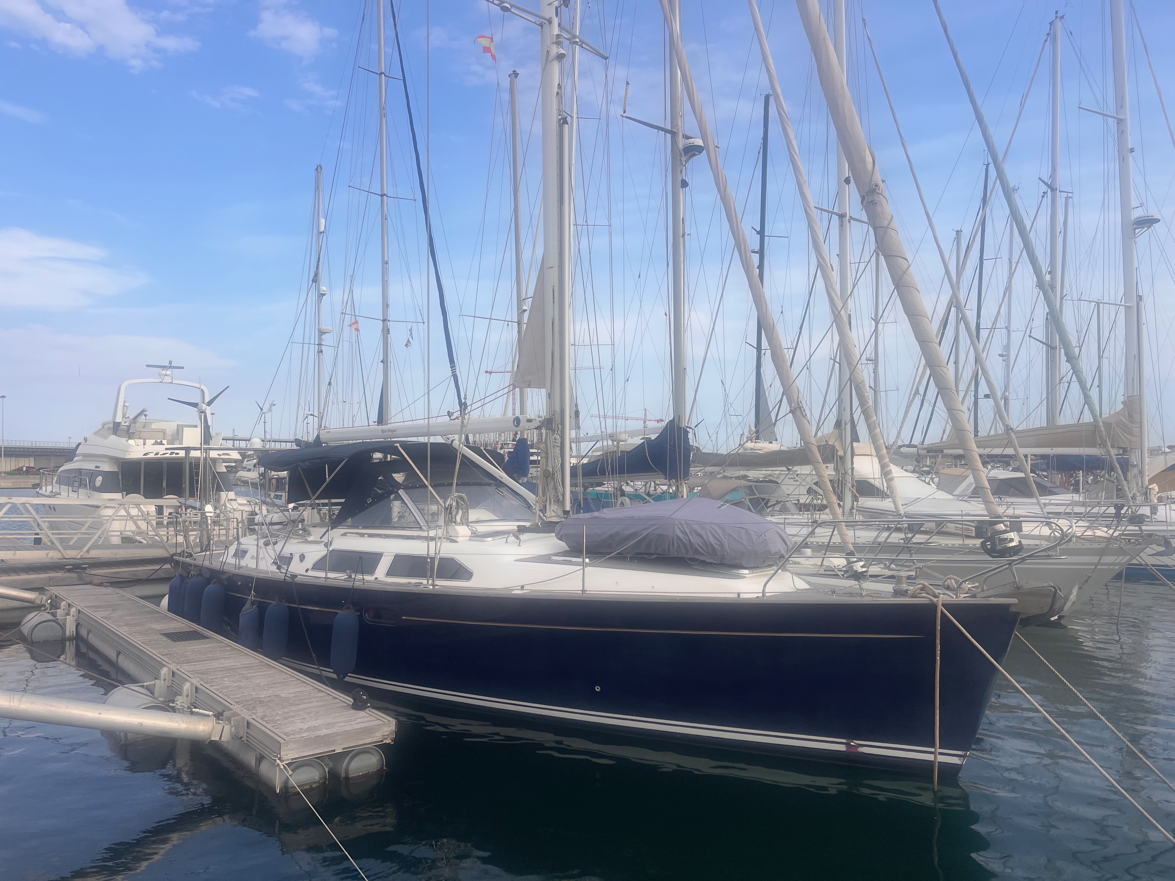 Moody 47 Yacht